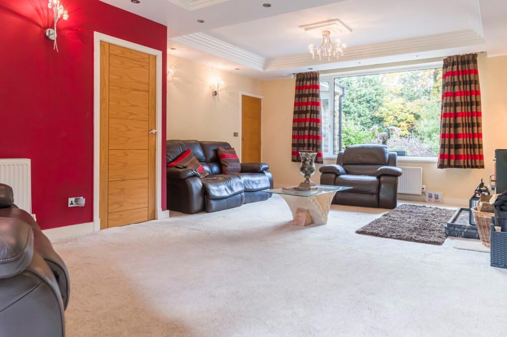 4 bed Detached