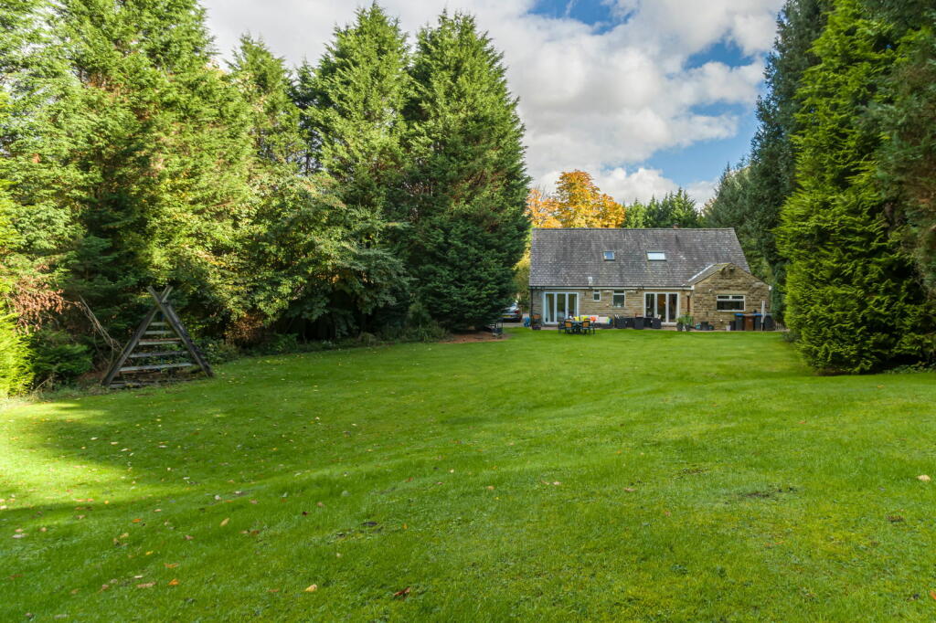 4 bed Detached