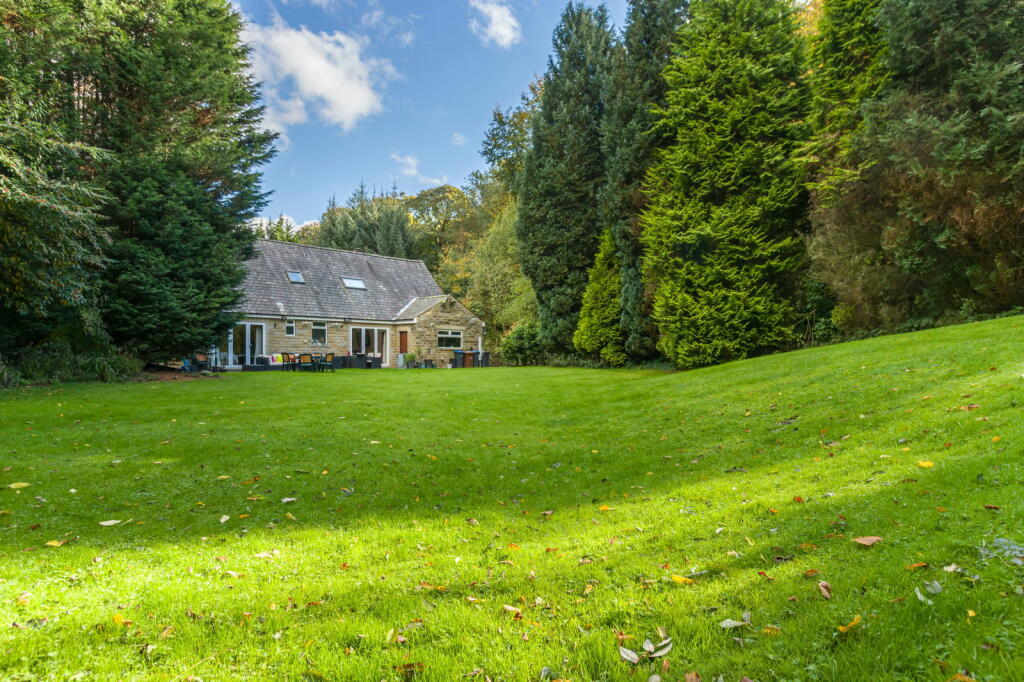 4 bed Detached