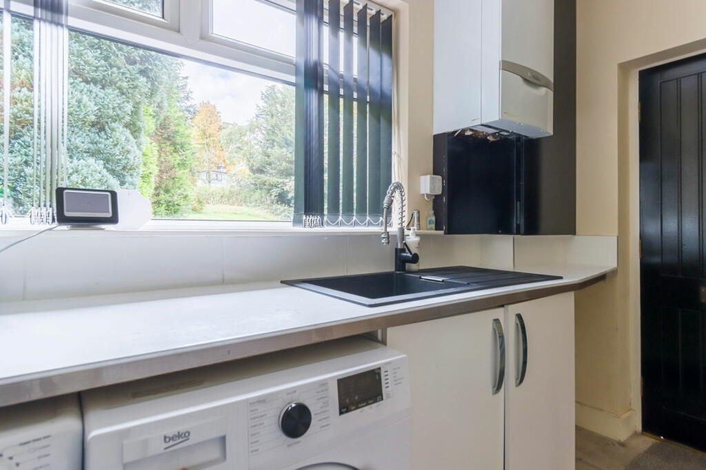 4 bed Detached