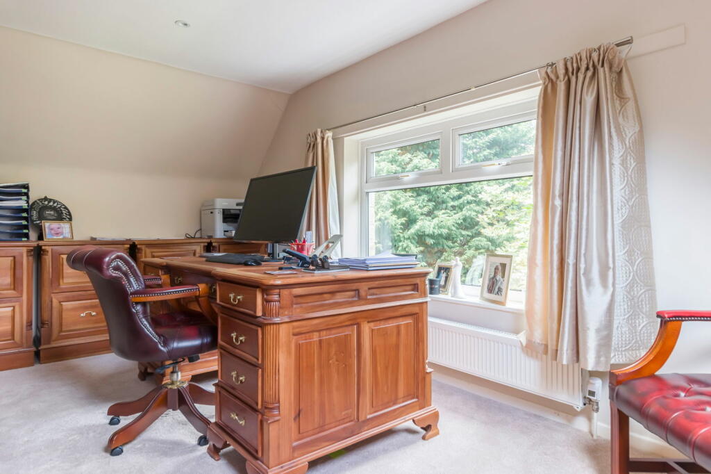 4 bed Detached