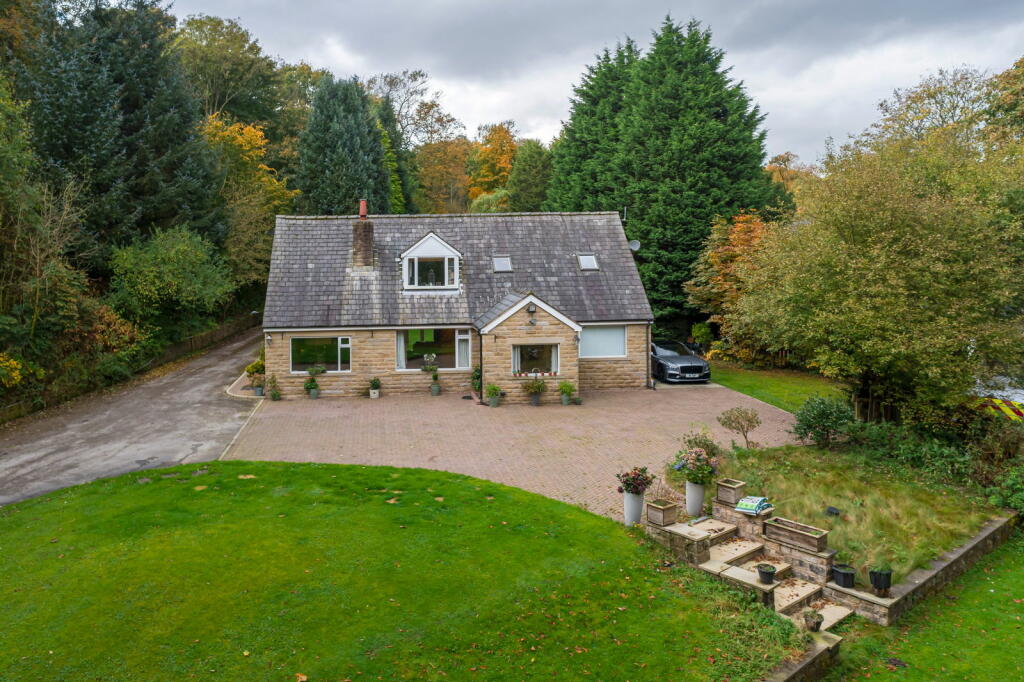 4 bed Detached