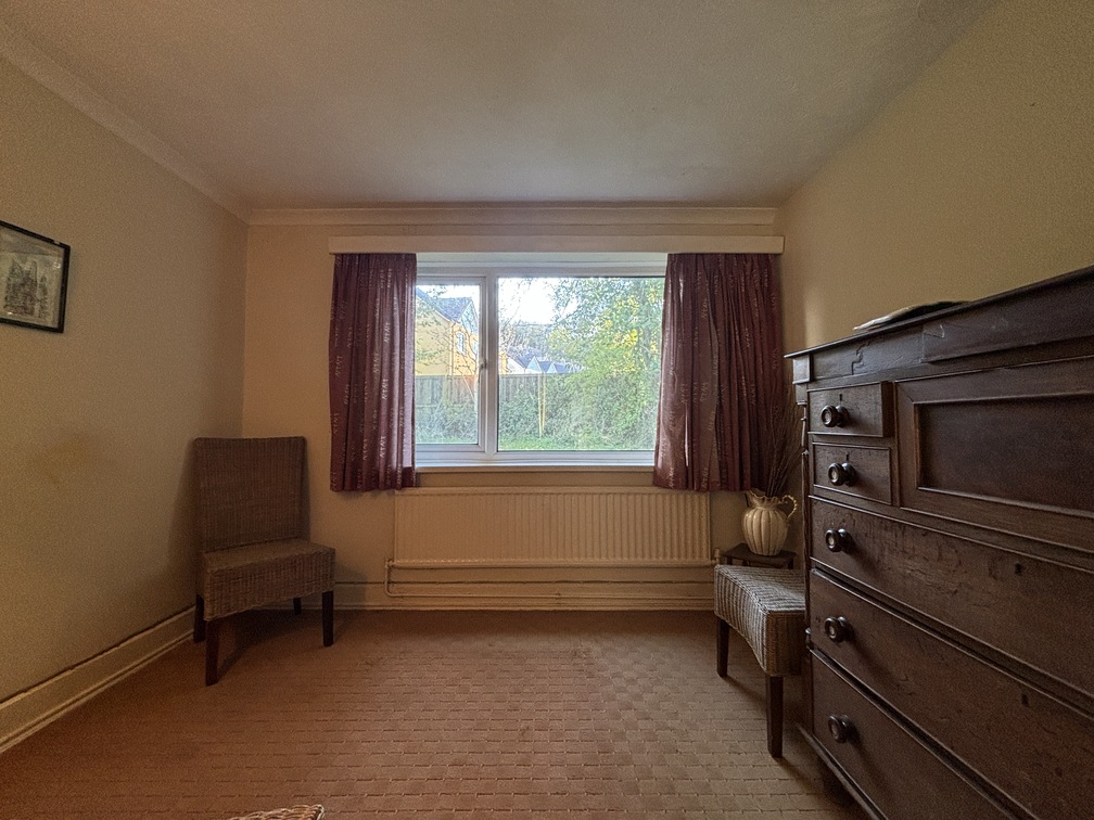 4 bed Detached Bungalow