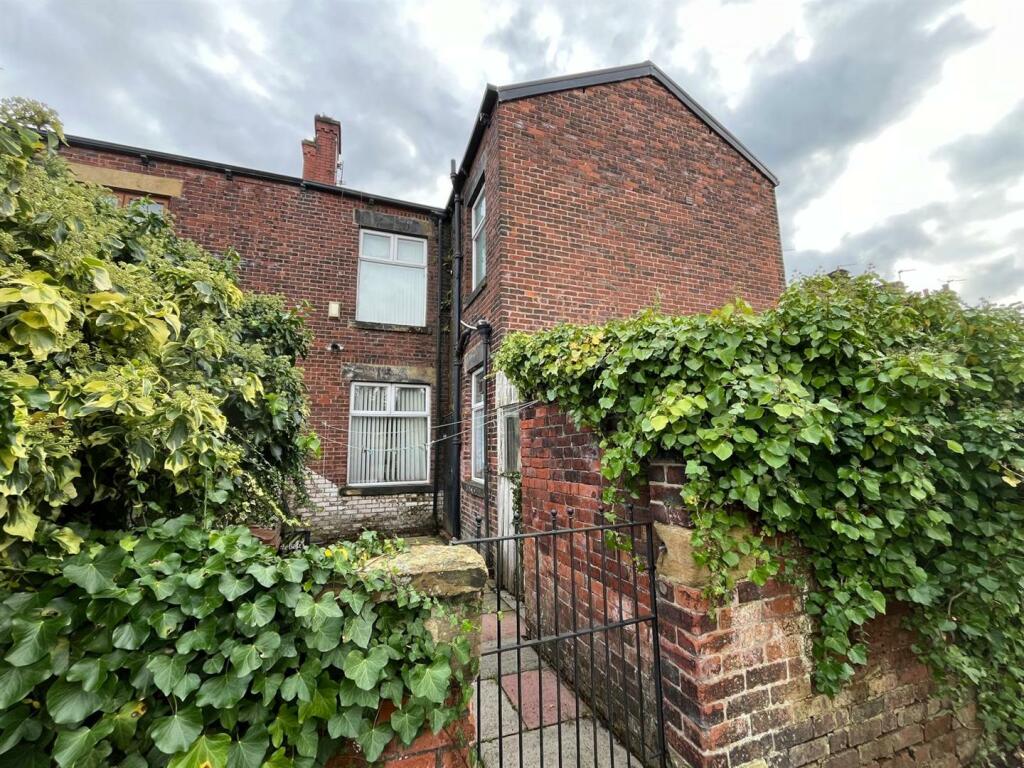 3 bed Terraced