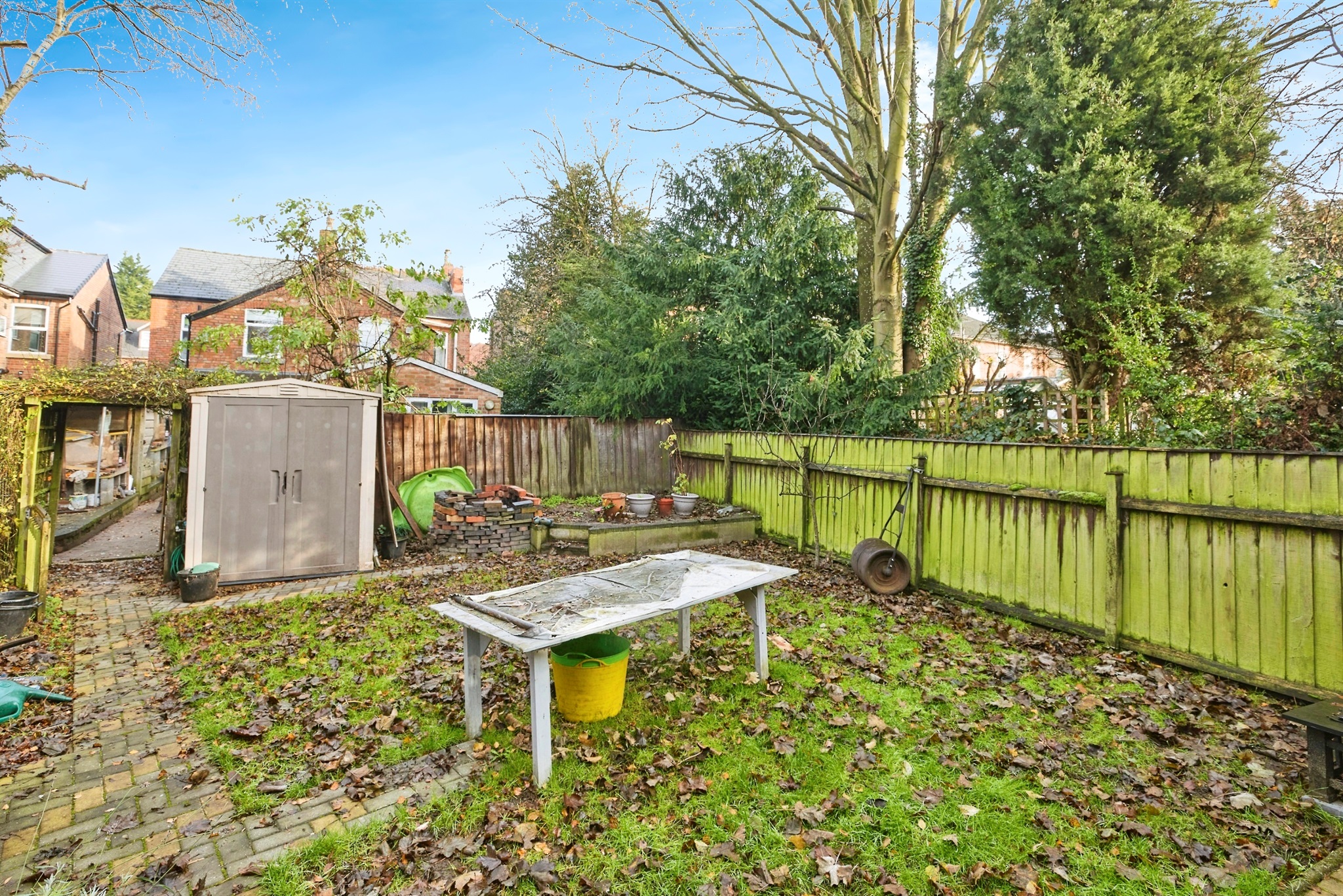 4 bed Semi-Detached