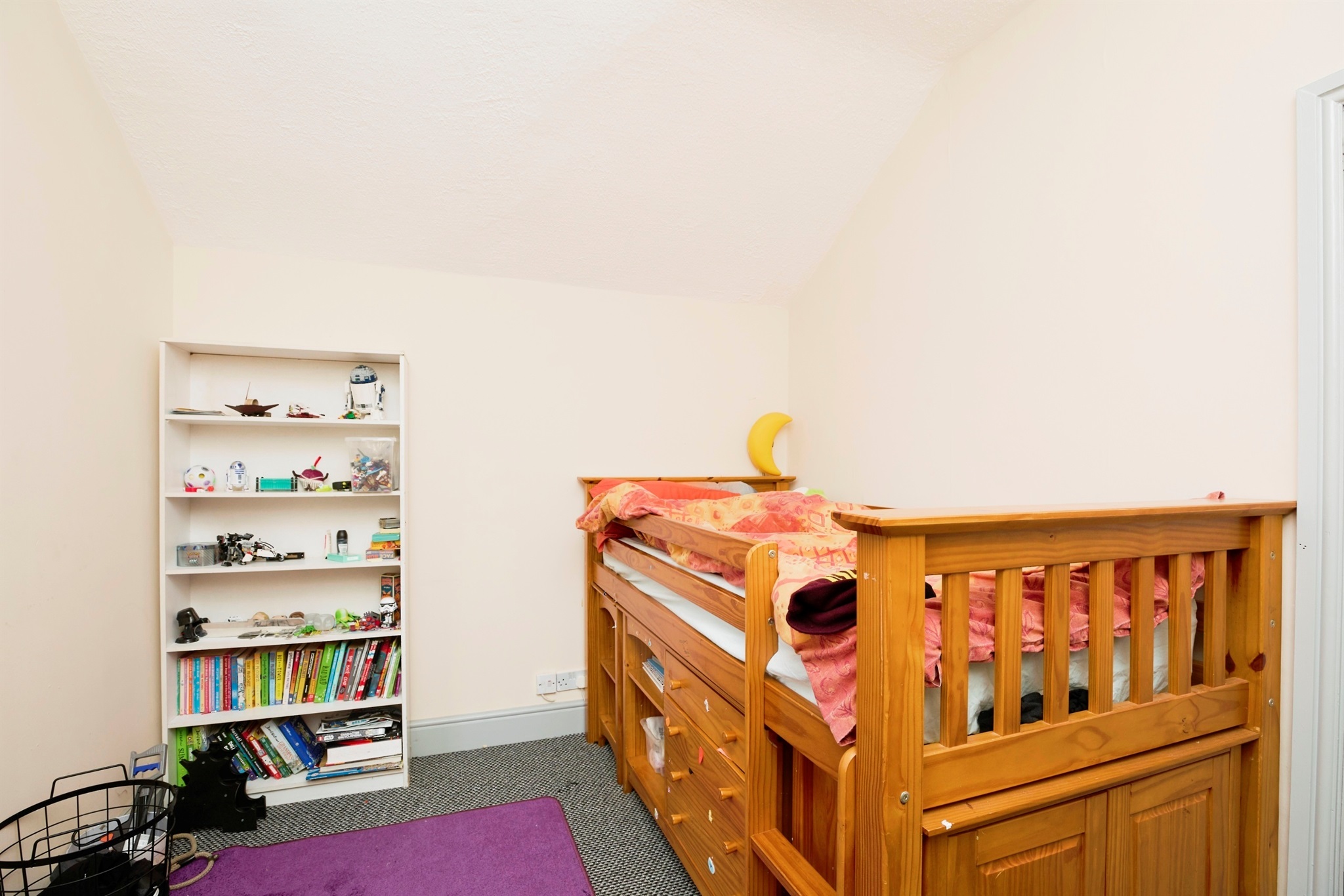 4 bed Semi-Detached