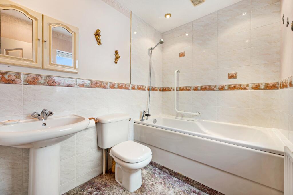 3 bed Detached Bungalow