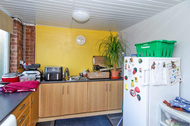 2 bed Semi-Detached Bungalow