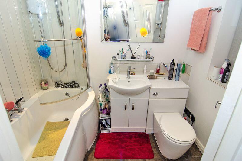 2 bed Semi-Detached Bungalow