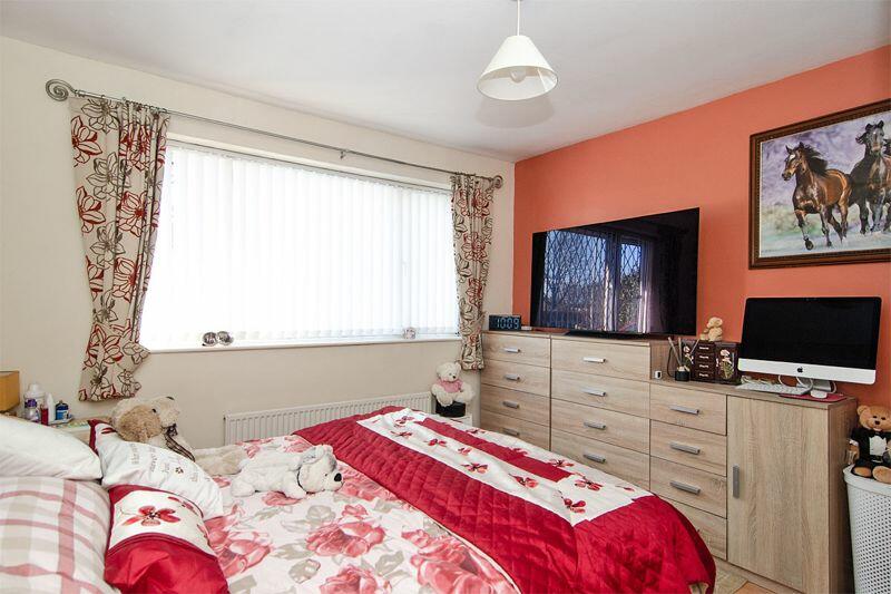 2 bed Semi-Detached Bungalow