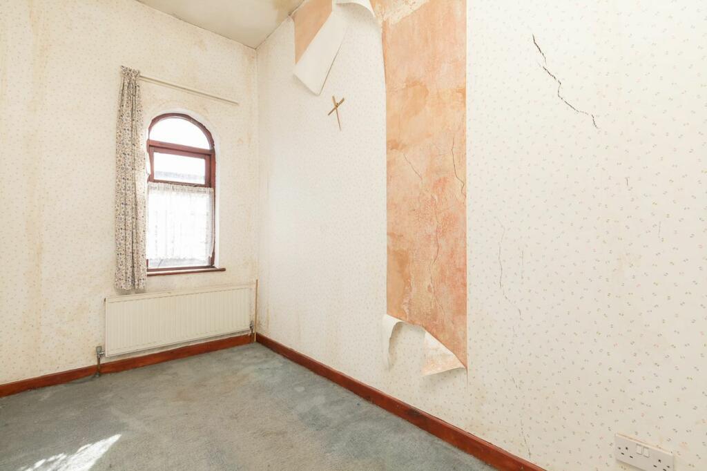 3 bed Terraced