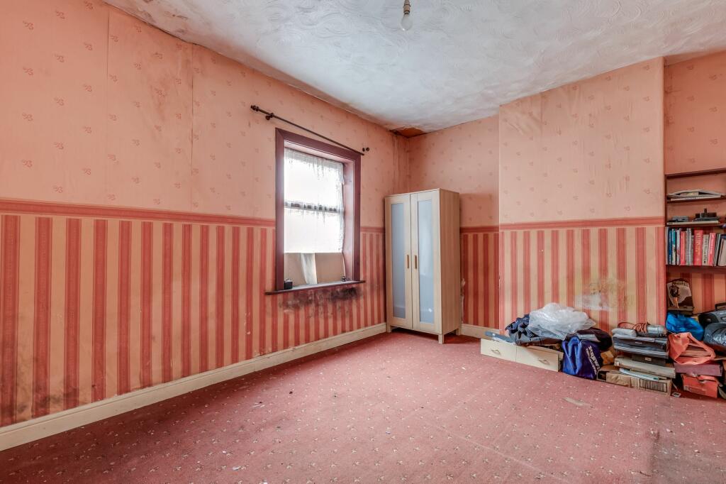 3 bed Terraced