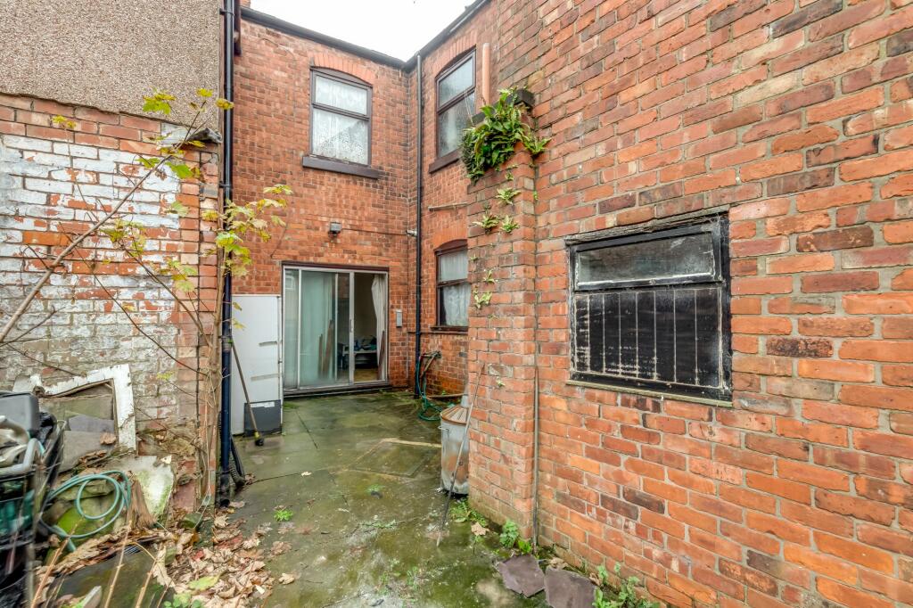 3 bed Terraced