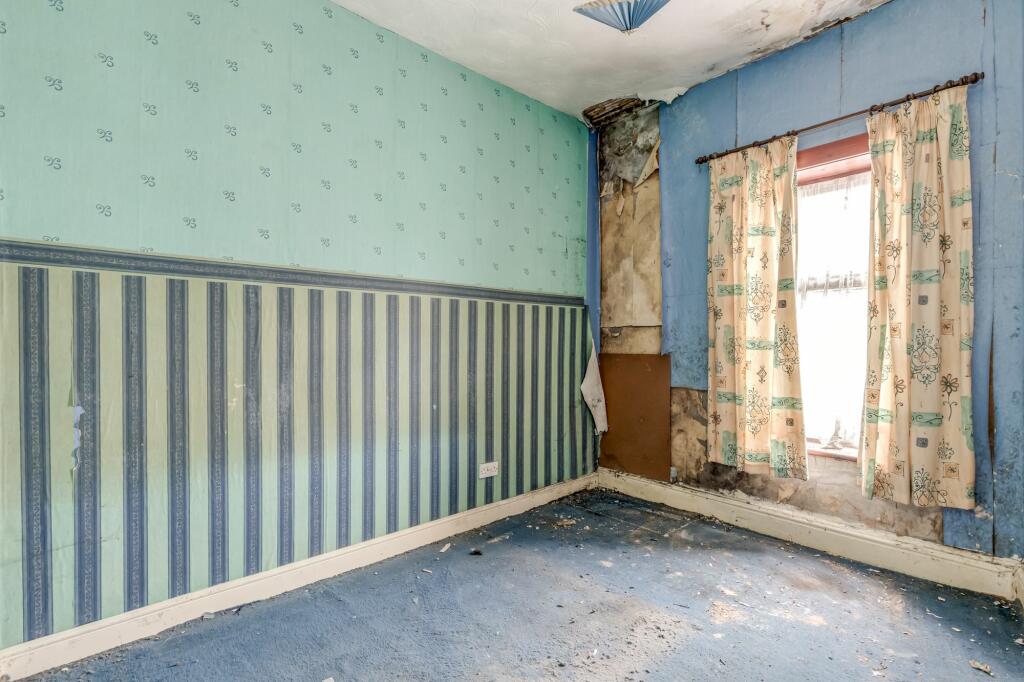 3 bed Terraced
