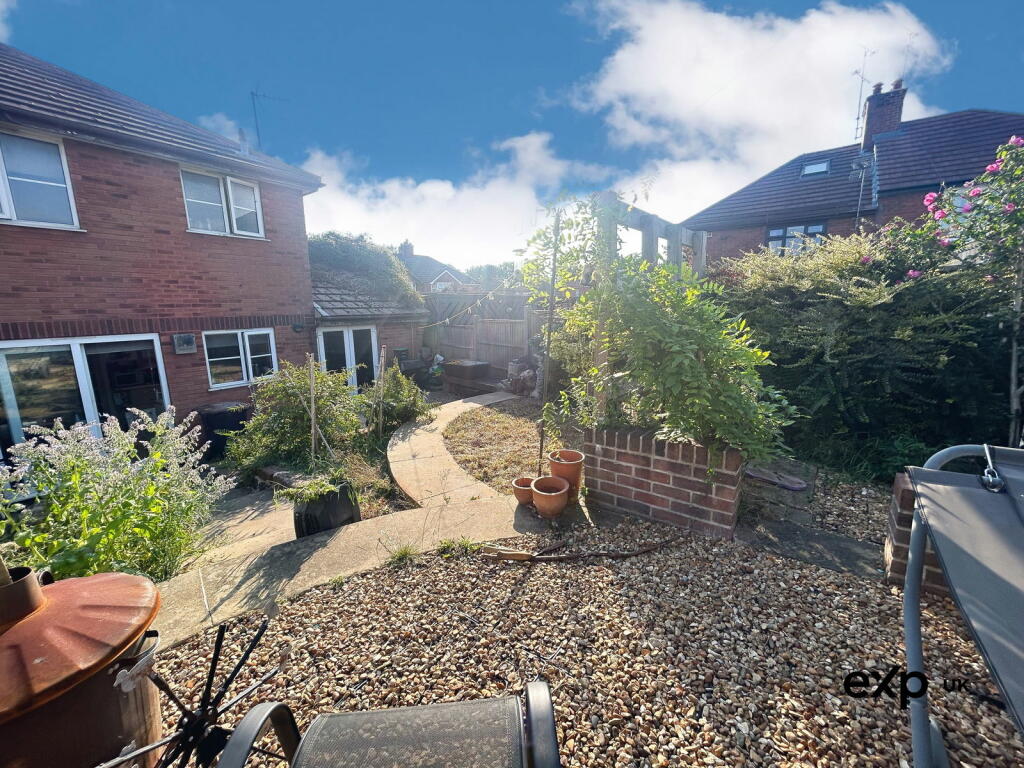 3 bed Semi-Detached