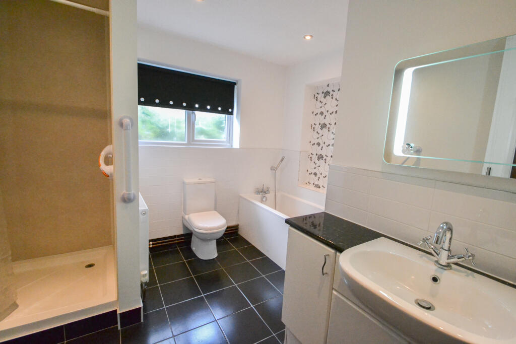 3 bed Detached Bungalow