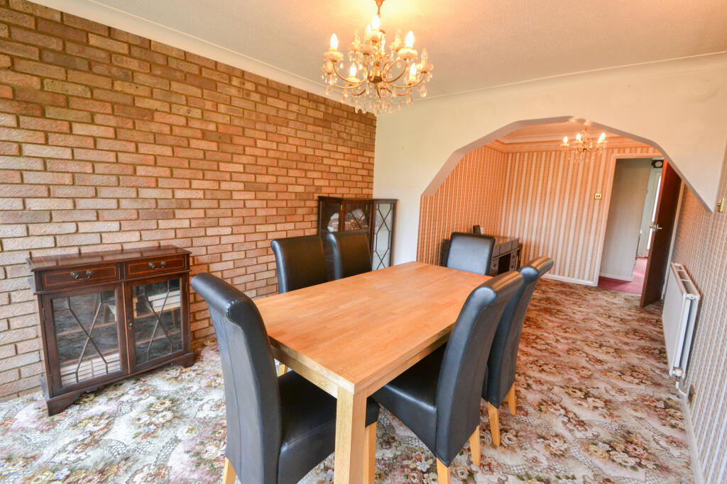 3 bed Detached Bungalow