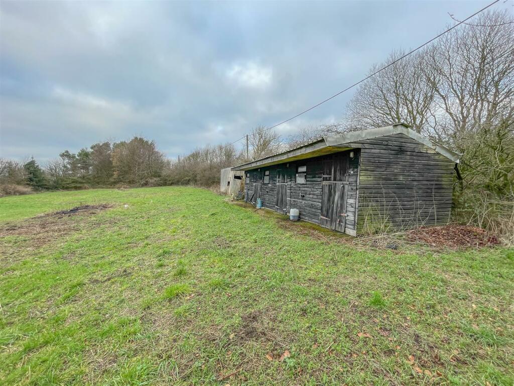 4 bed Detached