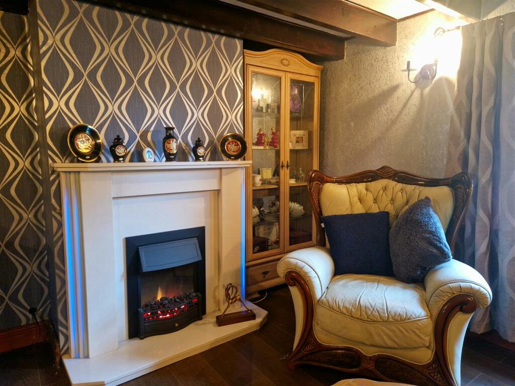 4 bed Detached