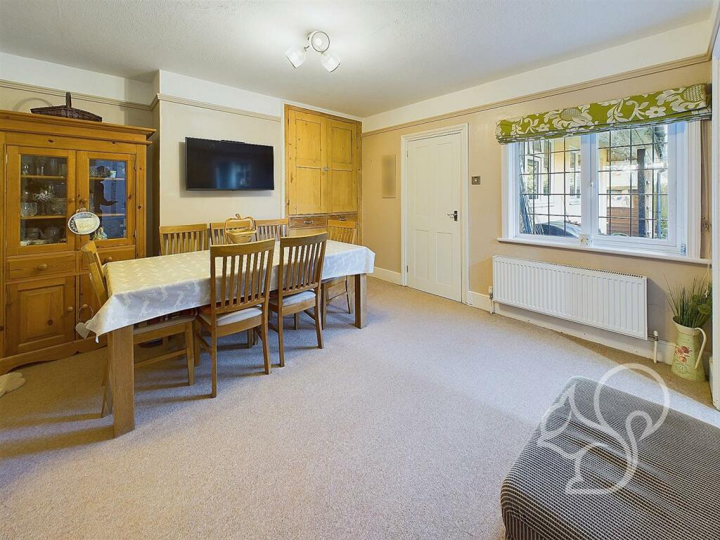 3 bed Semi-Detached