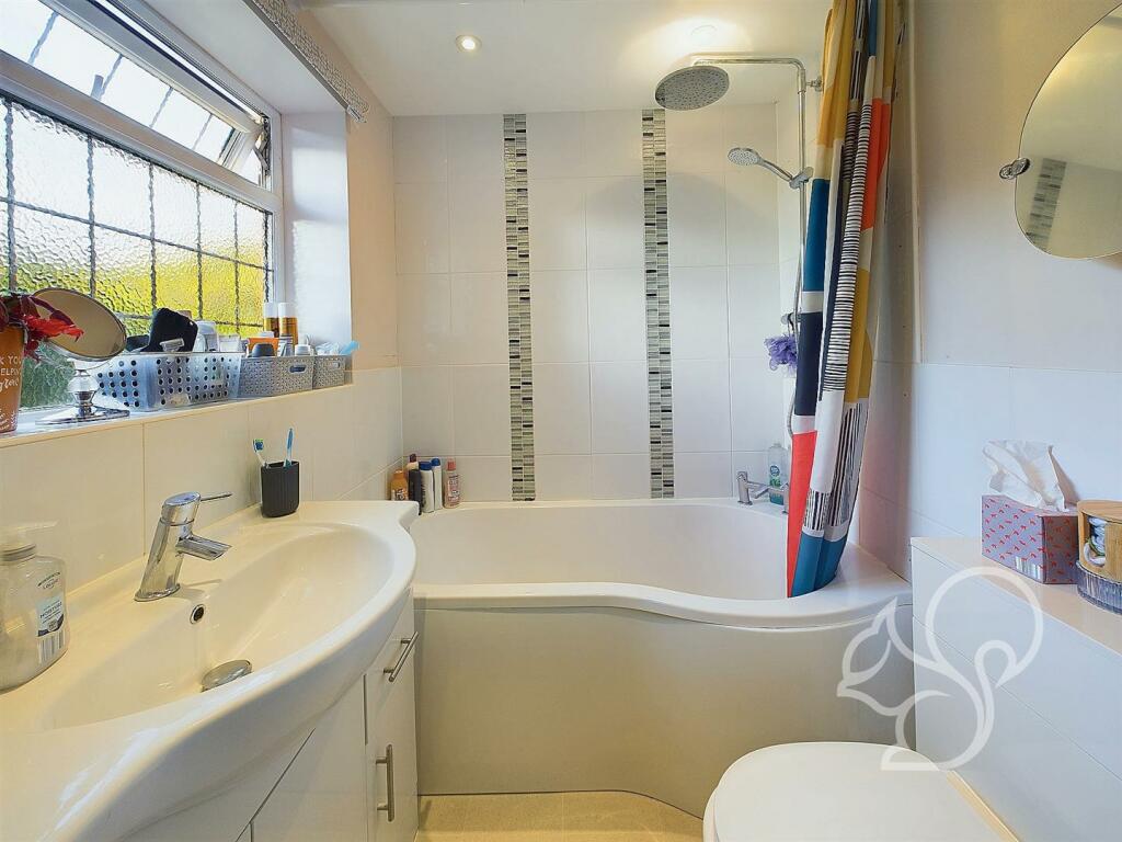 3 bed Semi-Detached