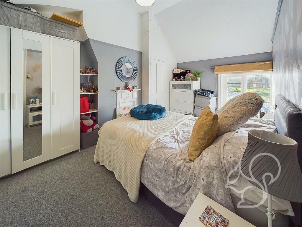 3 bed Semi-Detached