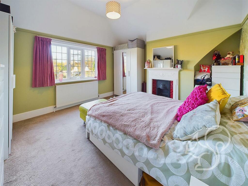 3 bed Semi-Detached