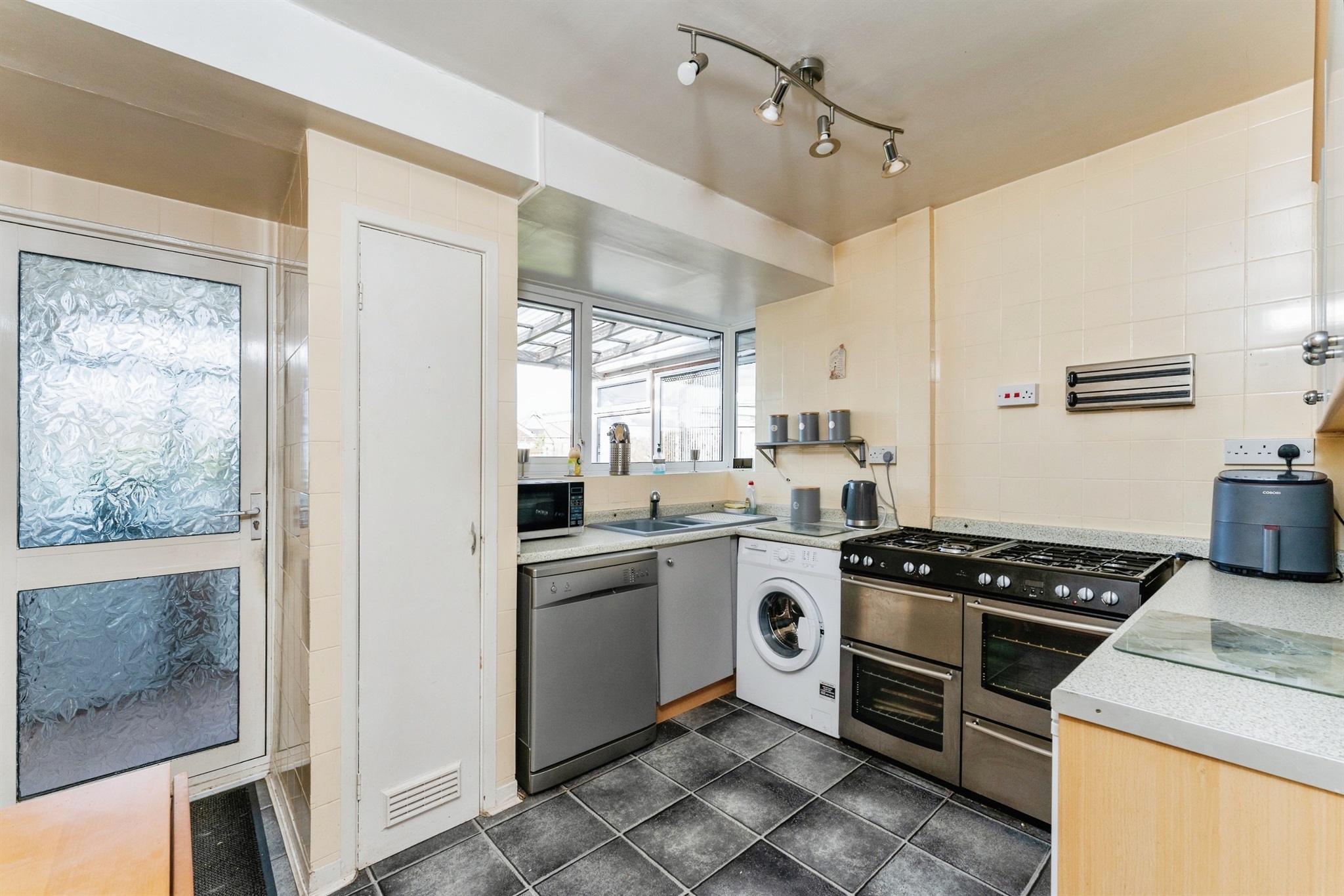 2 bed Detached Bungalow