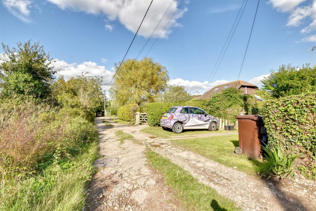 1 bed Detached Bungalow
