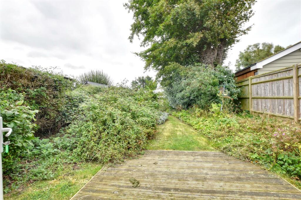 1 bed Detached Bungalow