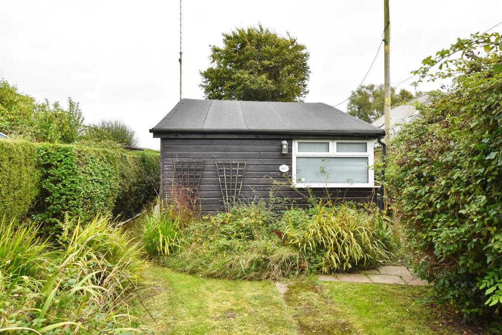 1 bed Detached Bungalow