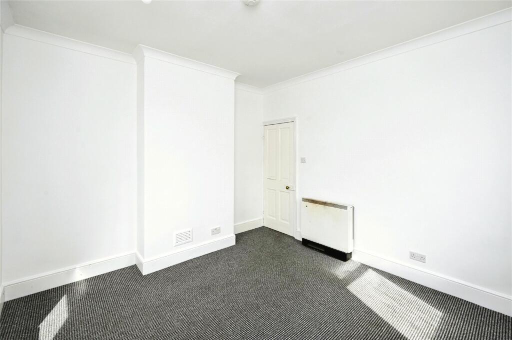 2 bed House