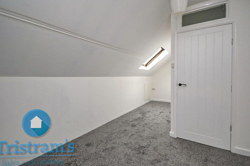 4 bed Semi-Detached