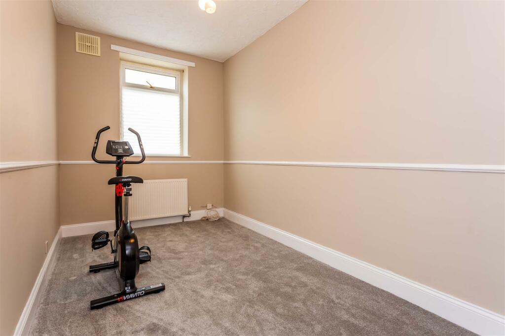 2 bed Apartment