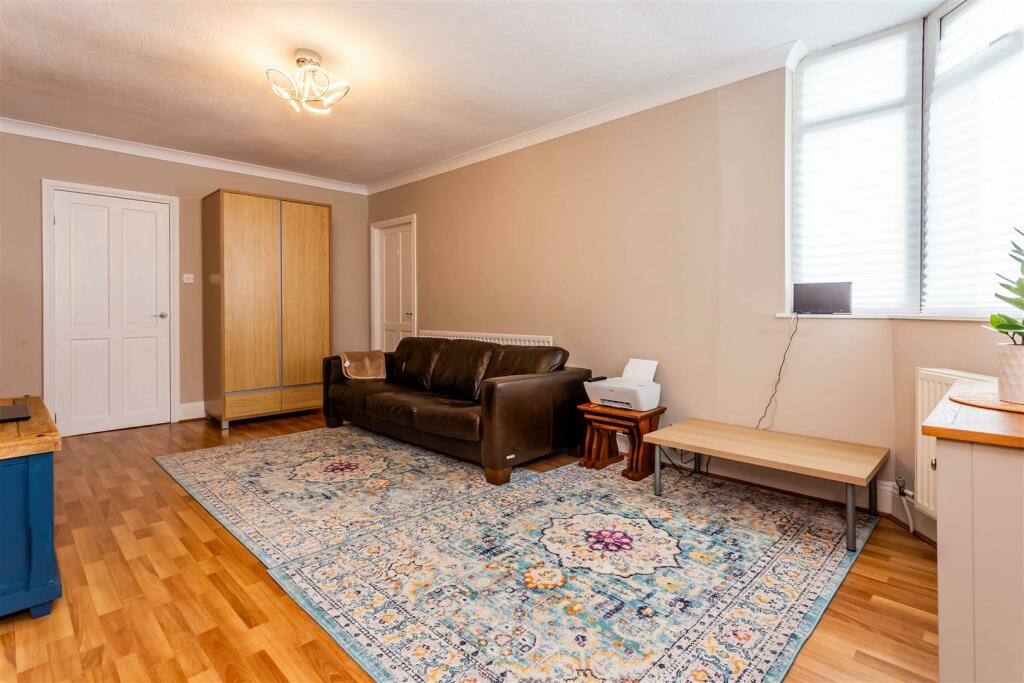 2 bed Apartment