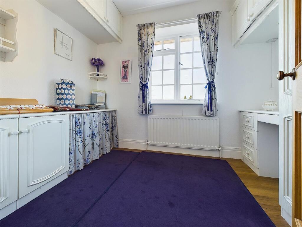 2 bed End of Terrace