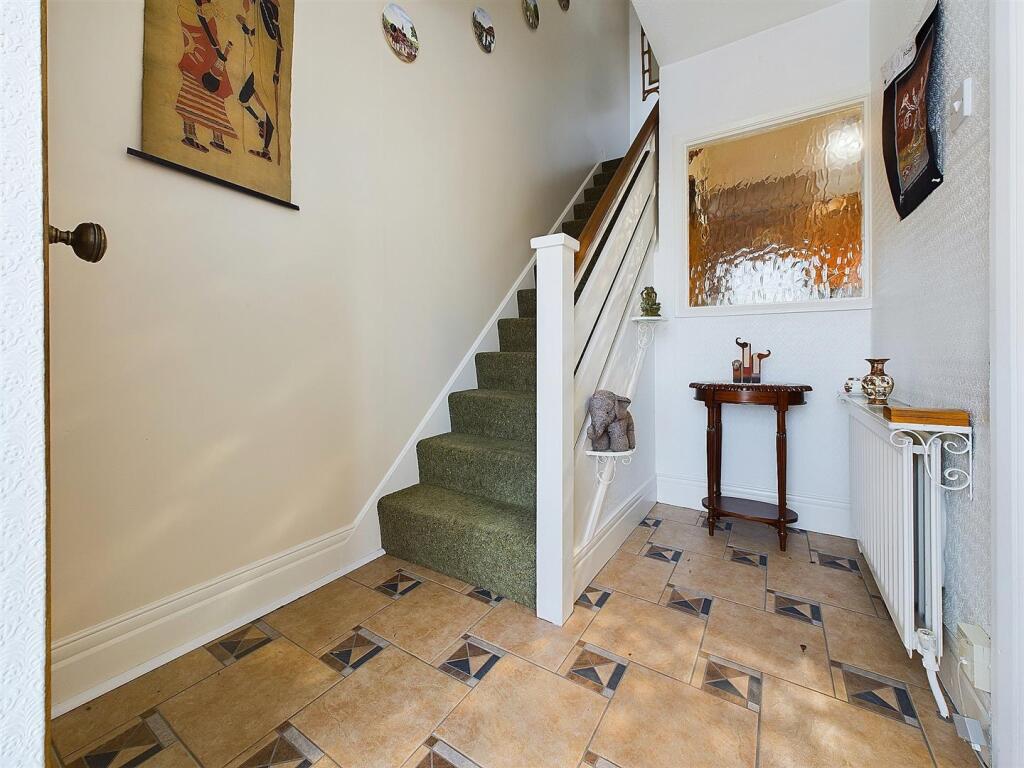 2 bed End of Terrace