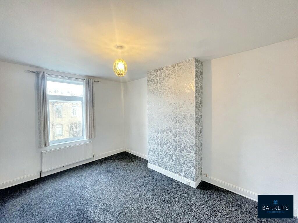 3 bed End of Terrace