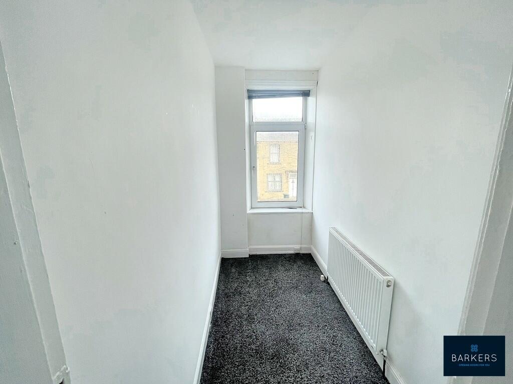 3 bed End of Terrace