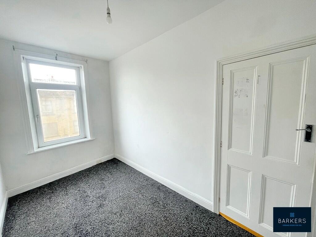 3 bed End of Terrace
