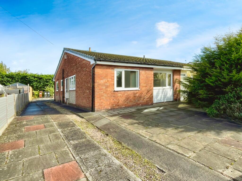 3 bed Semi-Detached Bungalow