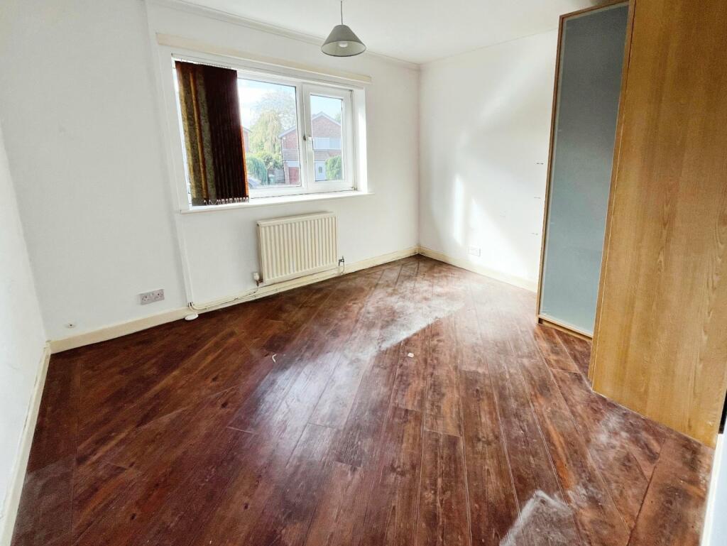 3 bed Semi-Detached Bungalow