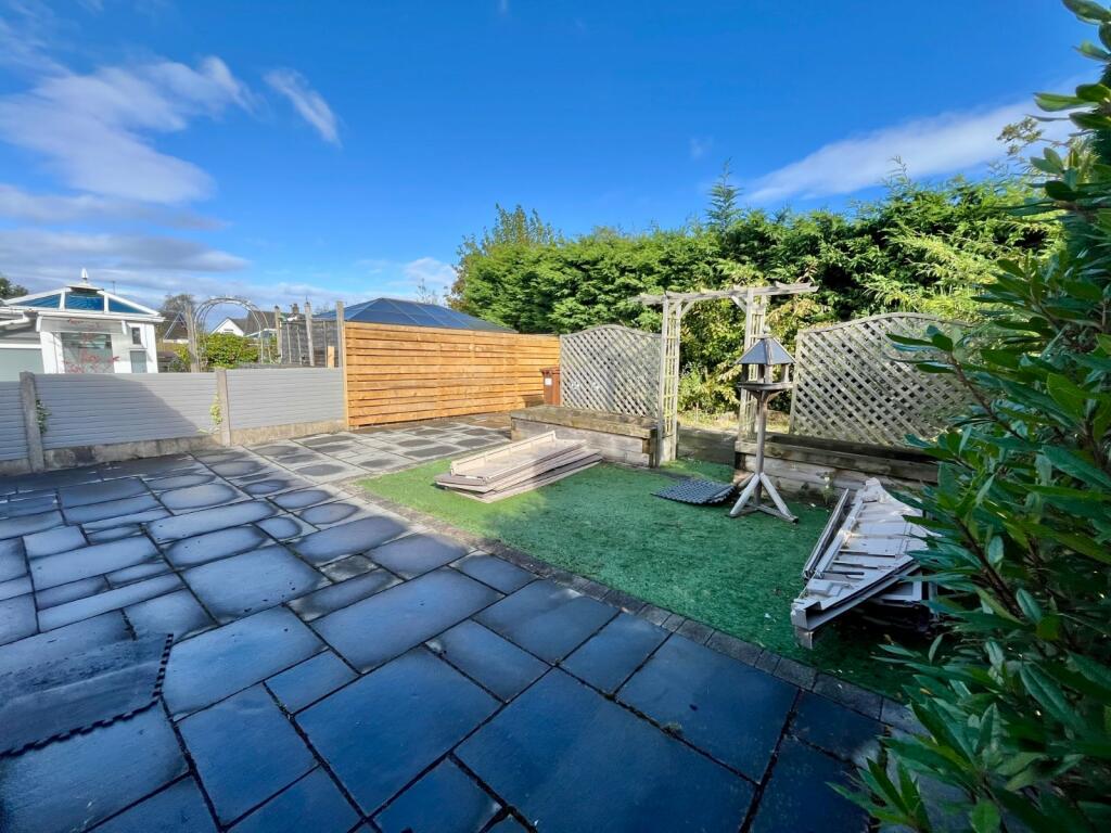 3 bed Semi-Detached Bungalow