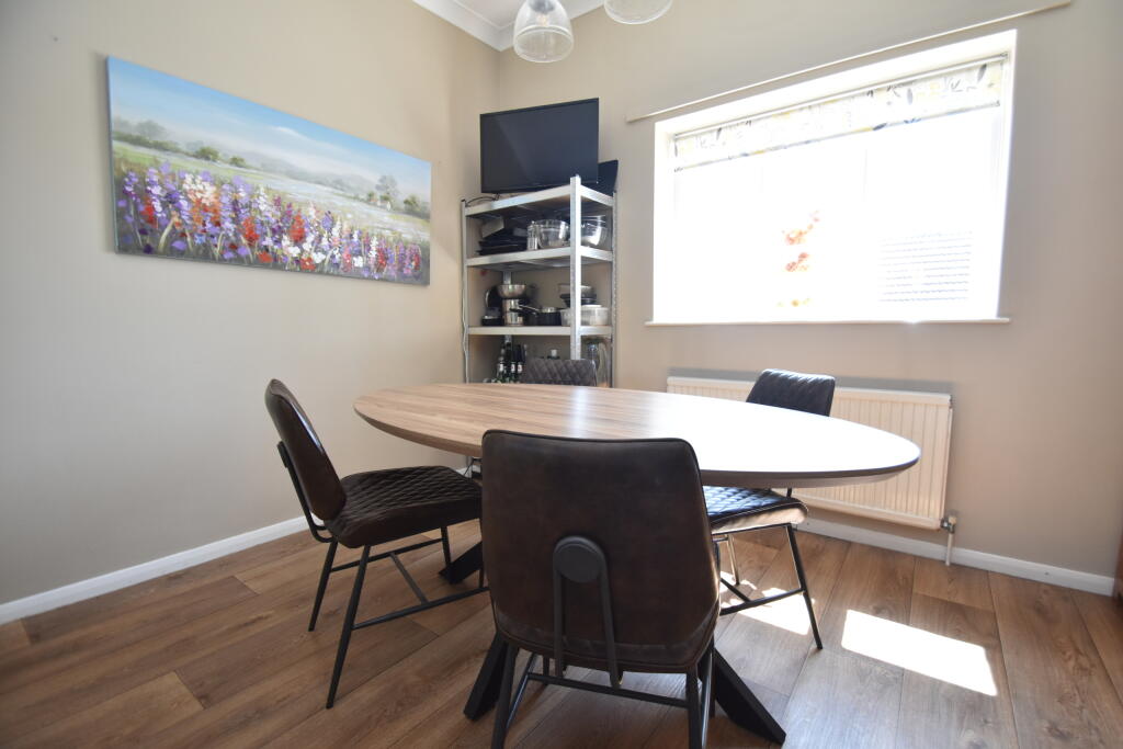 4 bed Town House