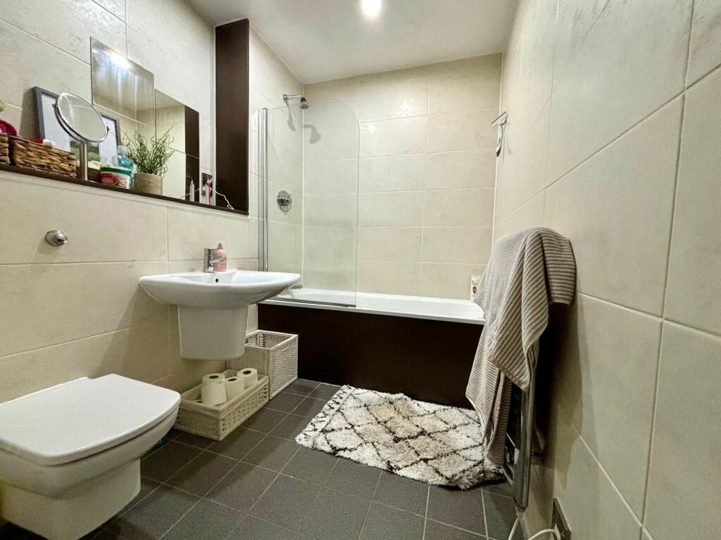 1 bed Apartment