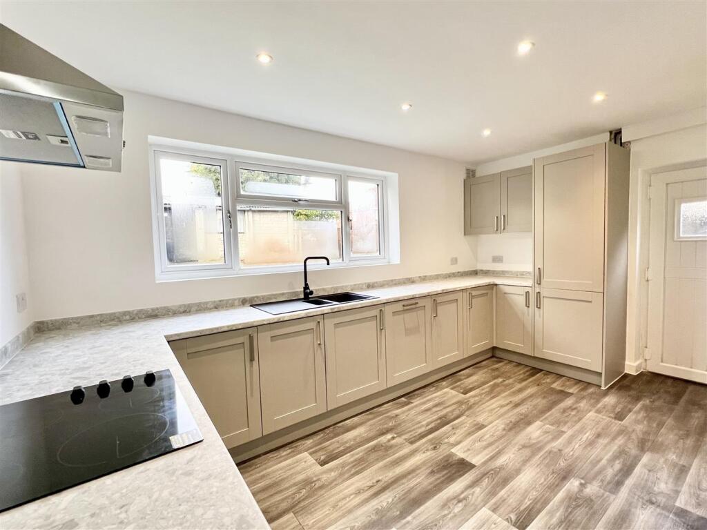 3 bed Semi-Detached