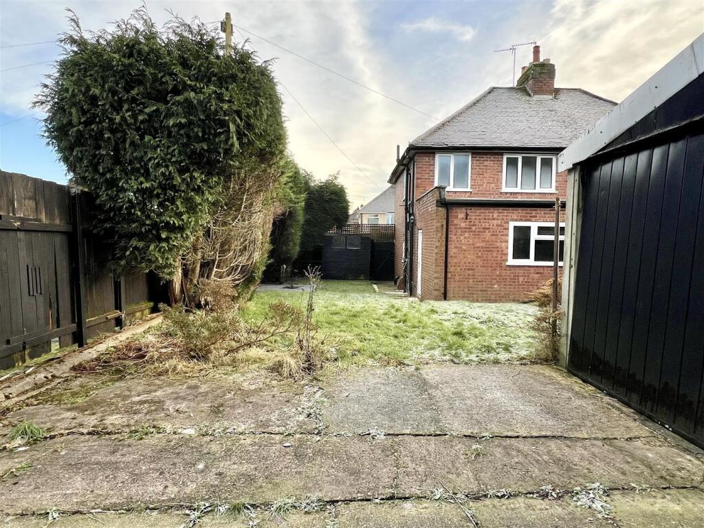 3 bed Semi-Detached