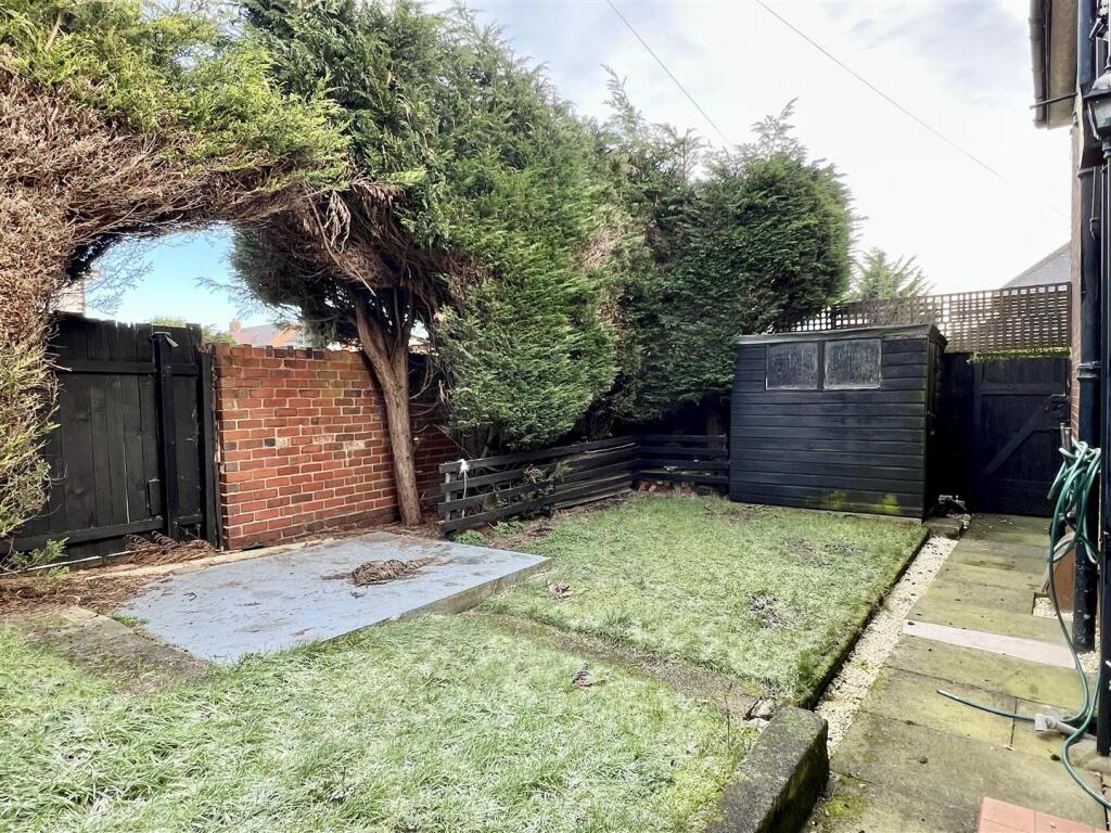 3 bed Semi-Detached