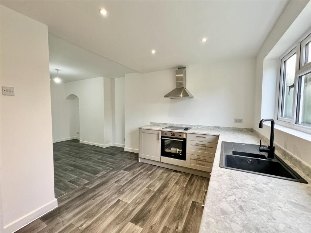 3 bed Semi-Detached