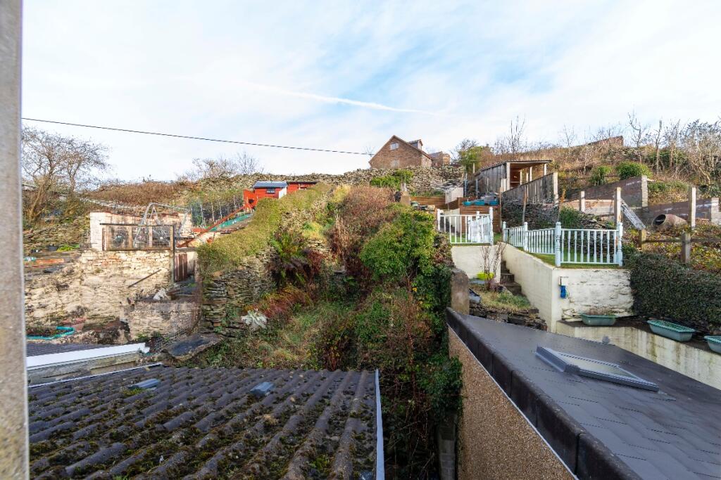 2 bed Terraced